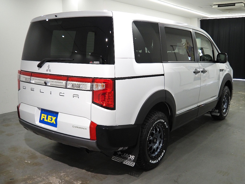 【FLEX DELICA/D5ディーゼルターボ2.2L/CHAMONIX】アクティブを全開に楽しむ！内外装フルカスタム♪
