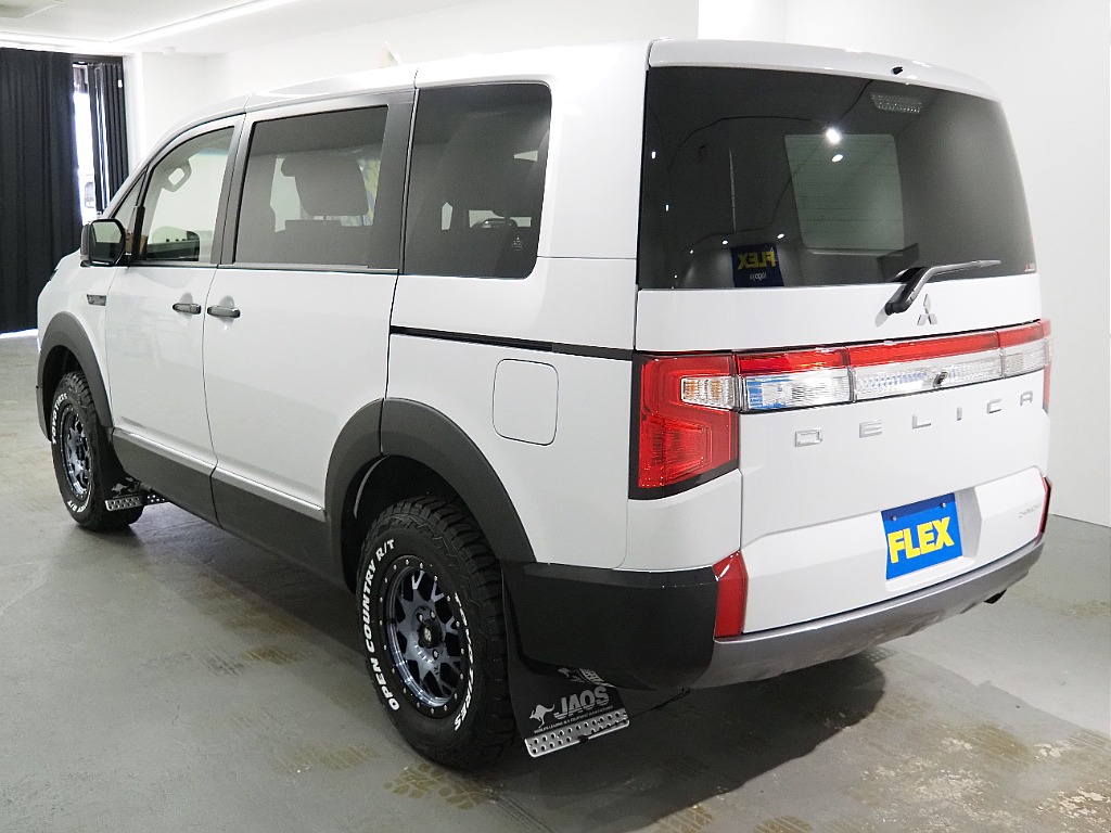 【FLEX DELICA/D5ディーゼルターボ2.2L/CHAMONIX】アクティブを全開に楽しむ！内外装フルカスタム♪