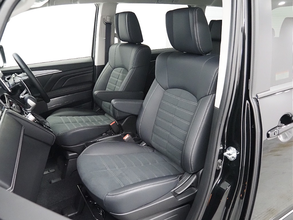 【FLEX DELICA/新車D5ディーゼルターボ2.2L/CHAMONIX】他を圧倒する力強さ..内外装フルカスタム♪