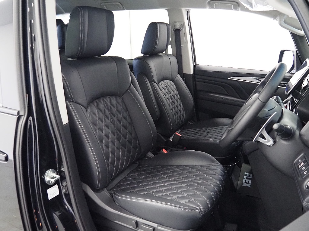 【FLEX DELICA/新車D5ディーゼルターボ2.2L/ブラックエディション】内外装フルカスタム♪