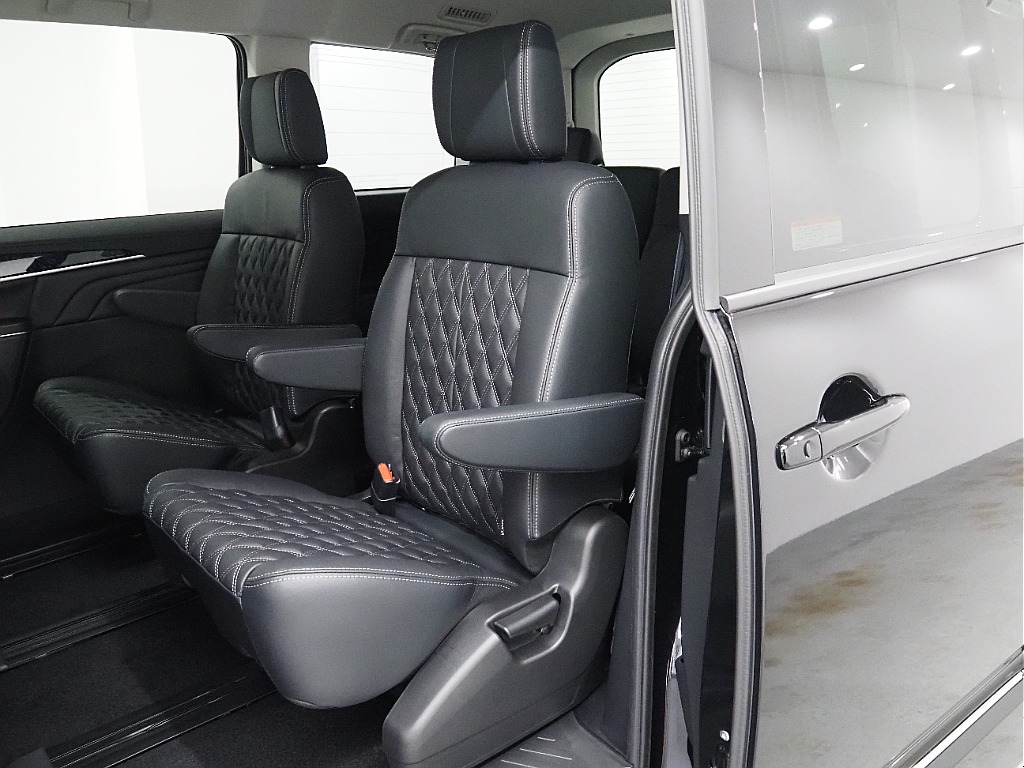 【FLEX DELICA/新車D5ディーゼルターボ2.2L/ブラックエディション】内外装フルカスタム♪
