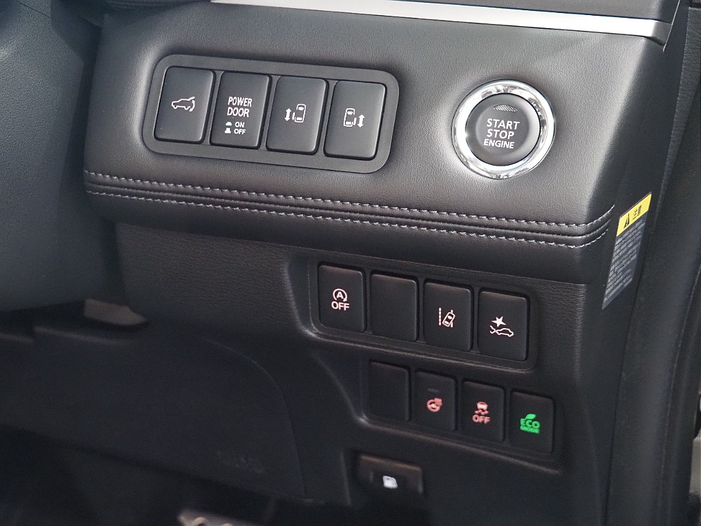 【FLEX DELICA/新車D5ディーゼルターボ2.2L/ブラックエディション】内外装フルカスタム♪