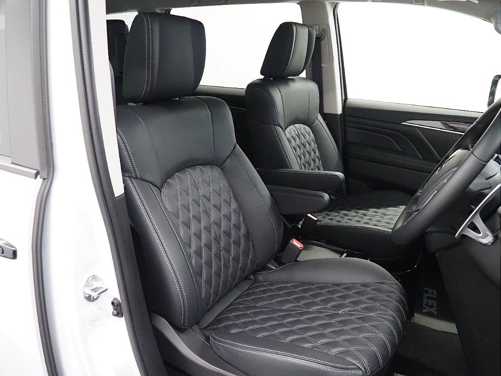 【FLEX DELICA/新車D5ディーゼルターボ2.2L/ブラックエディション】BIGX11ナビ　アルミホイール　タイヤ♪【全国納車可能】
