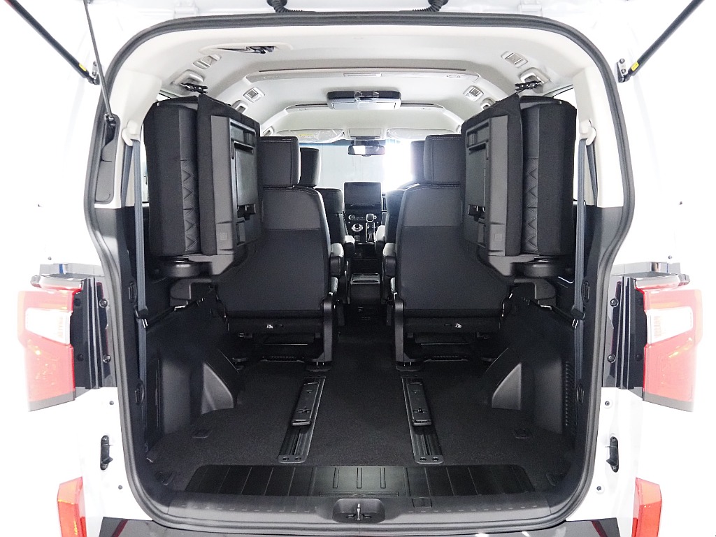 【FLEX DELICA/新車D5ディーゼルターボ2.2L/ブラックエディション】内外装フルカスタム♪