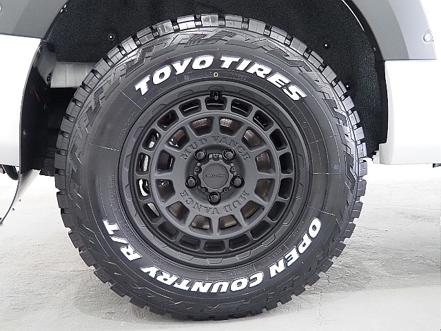 【FLEX DELICA/新車D5ディーゼルターボ2.2L/ブラックエディション】内外装フルカスタム♪