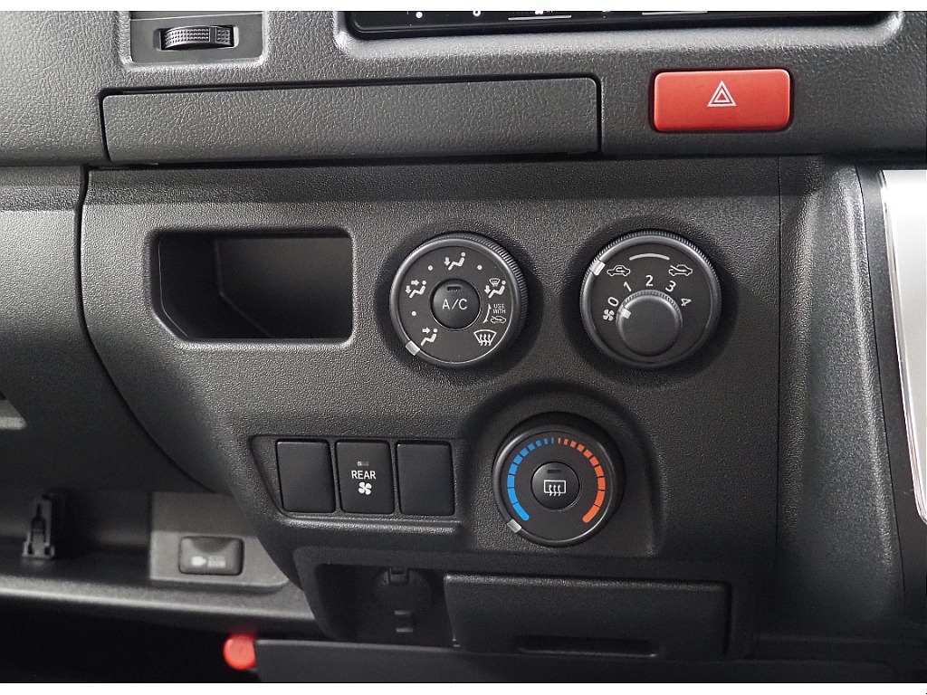 【MOBY　DICK　NH0１ ガソリン２WD　キャンピングカー】内外装共にFLEXパーツが盛りだくさん♪