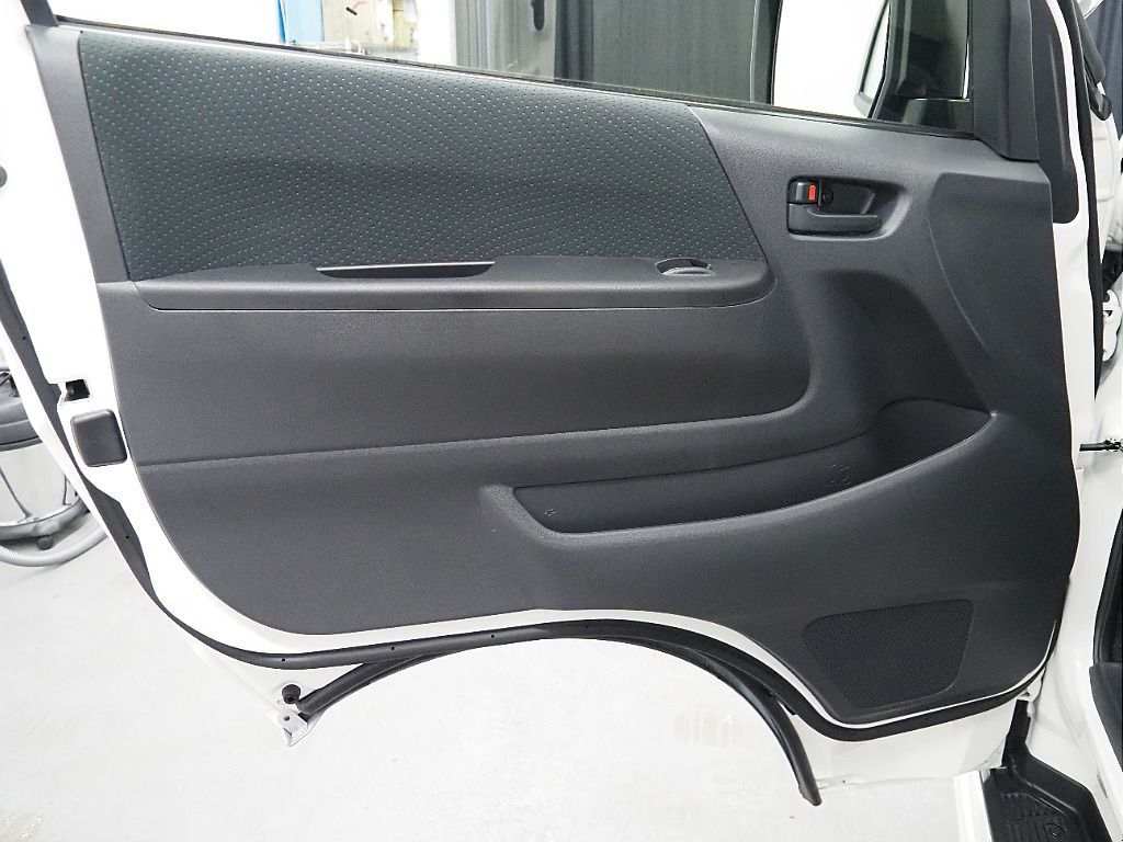 FLEXオリジナルキャンピングカーMOBYDICKNH-TYPEⅡガソリン２WDモデル入庫致しました。