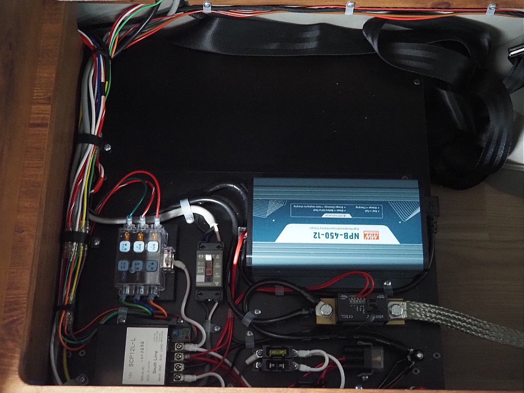 FLEXオリジナルキャンピングカーMOBYDICKNH-TYPEⅡガソリン２WDモデル入庫致しました。