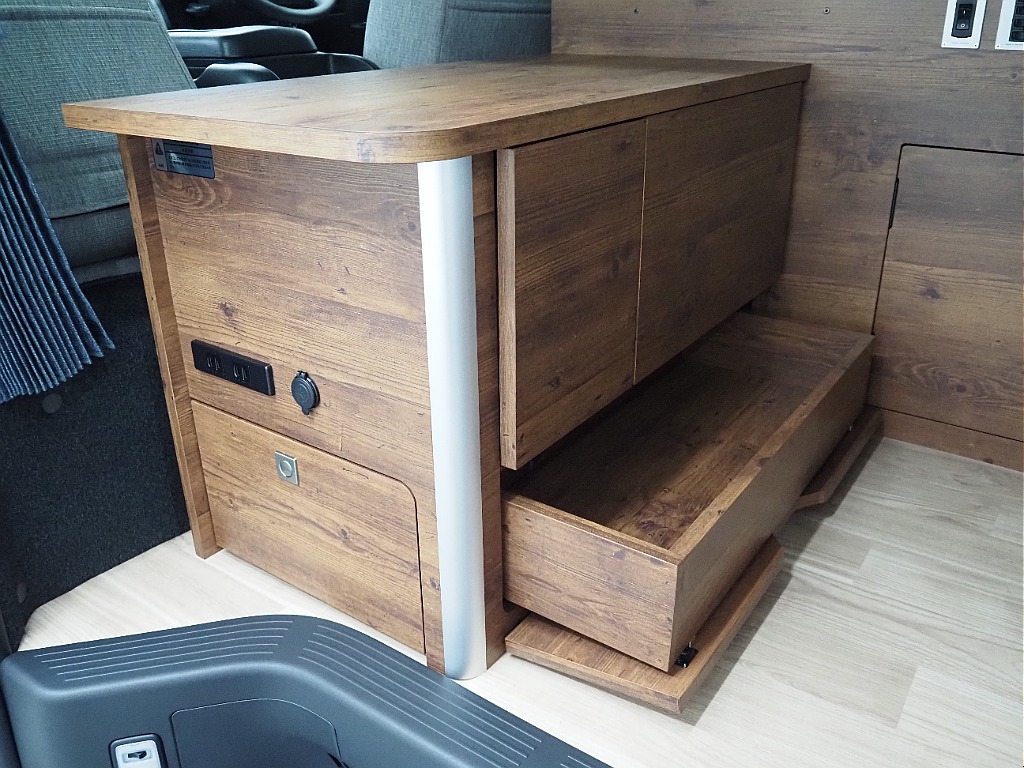 FLEXオリジナルキャンピングカーMOBYDICKNH-TYPEⅡガソリン２WDモデル入庫致しました。