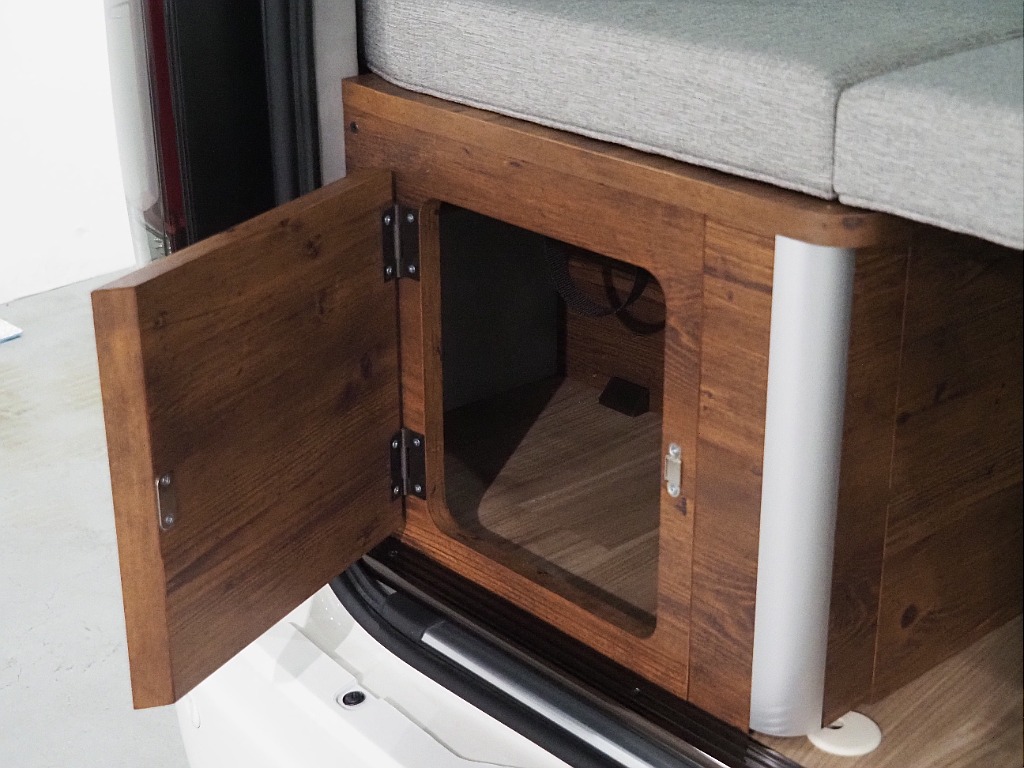 FLEXオリジナルキャンピングカーMOBYDICKNH-TYPEⅡガソリン２WDモデル入庫致しました。