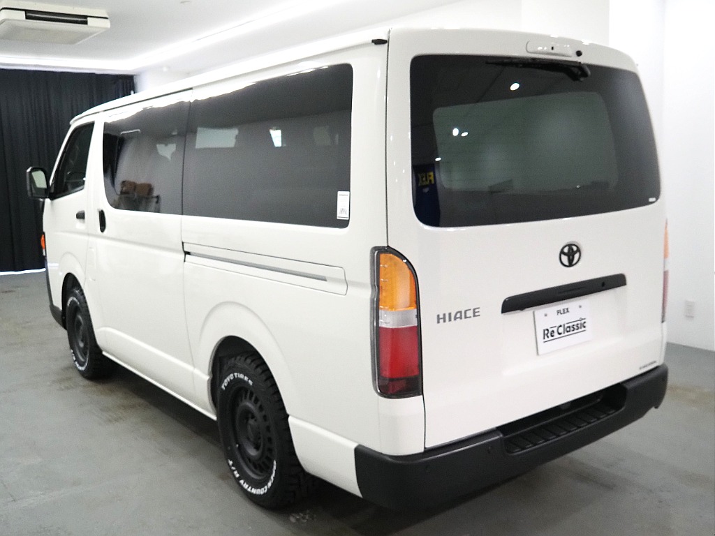 トヨタ ハイエースバン(9枚目)