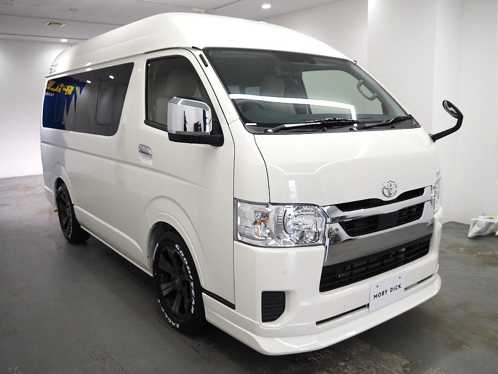 トヨタ ハイエースバン(5枚目)