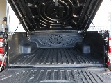 荷台は高さがないものの、テントやゴルフバック、BBQ用のコンロなど、いっぱい詰める広さになっております！この空間に自分オリジナルの荷物の積み方で荷物を積むのも楽しいですよ♪