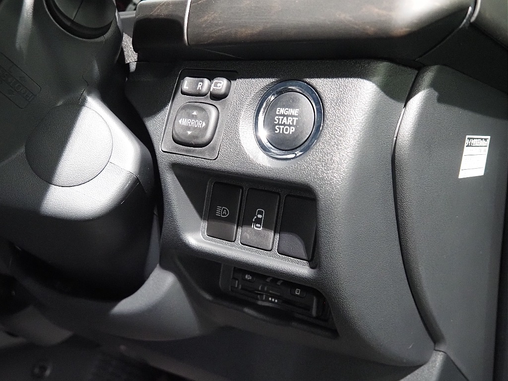 【新車/ハイエースワゴンGL/2WD/アルパイン製ダブルモニター】FLEXカスタムてんこ盛り