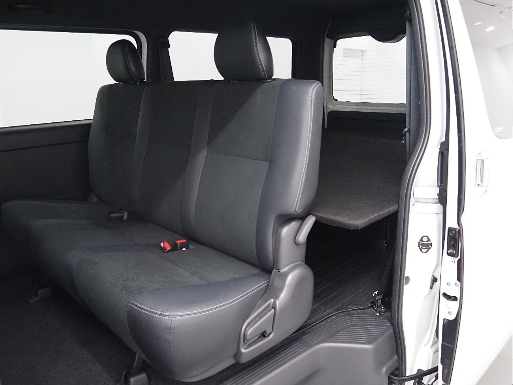 【R5年/7型/ワイドバンディーゼル2WD/両側パワースライドドア】高年式＆低走行の1台か完成♪