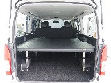 【H28年式/3.0Lディーゼルターボ/4WD/両側小窓付き】安心のディーゼル4WDに新品AWを装着♪
