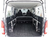 【H28年式/3.0Lディーゼルターボ/4WD/両側小窓付き】安心のディーゼル4WDに新品AWを装着♪