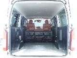 【R4年式/ディーゼル2WD/ハイエースバン/両側小窓付き】6型ベースのオフロードPKG♪