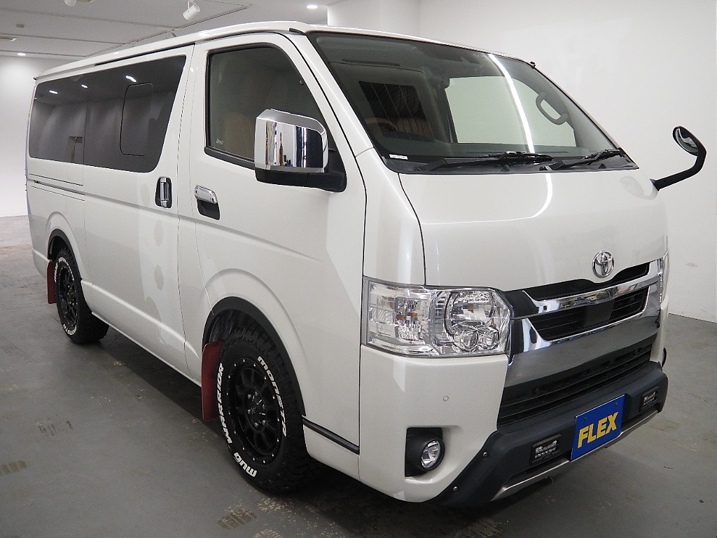 【R4年式/ディーゼル2WD/ハイエースバン/両側小窓付き】6型ベースのオフロードPKG♪