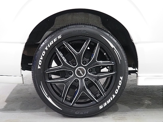 【令和5年式ハイエース 2.7 GL ロング ミドルルーフ 4WD】バットフェイス/415コブラフルエアロ/11インチナビ