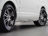 トヨタ ハイエースバン(4枚目)