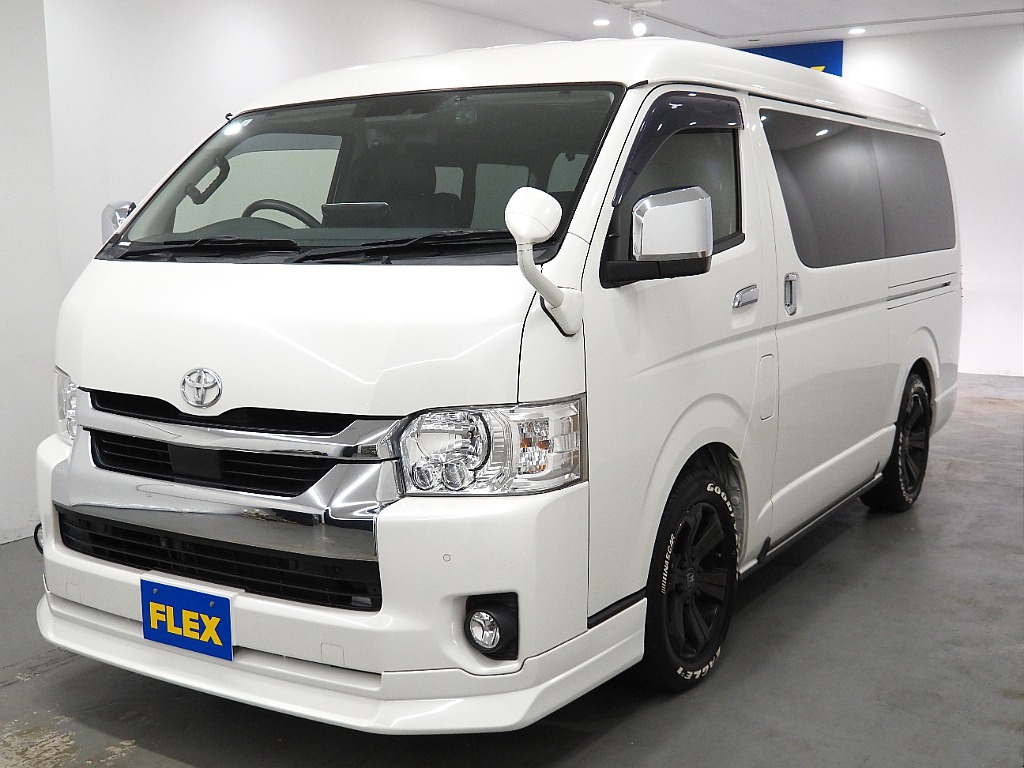 【R3年式/ハイエースワゴンGL/ガソリン4WD/】フルフラット可能な10人乗りワゴンGLが緊急入庫