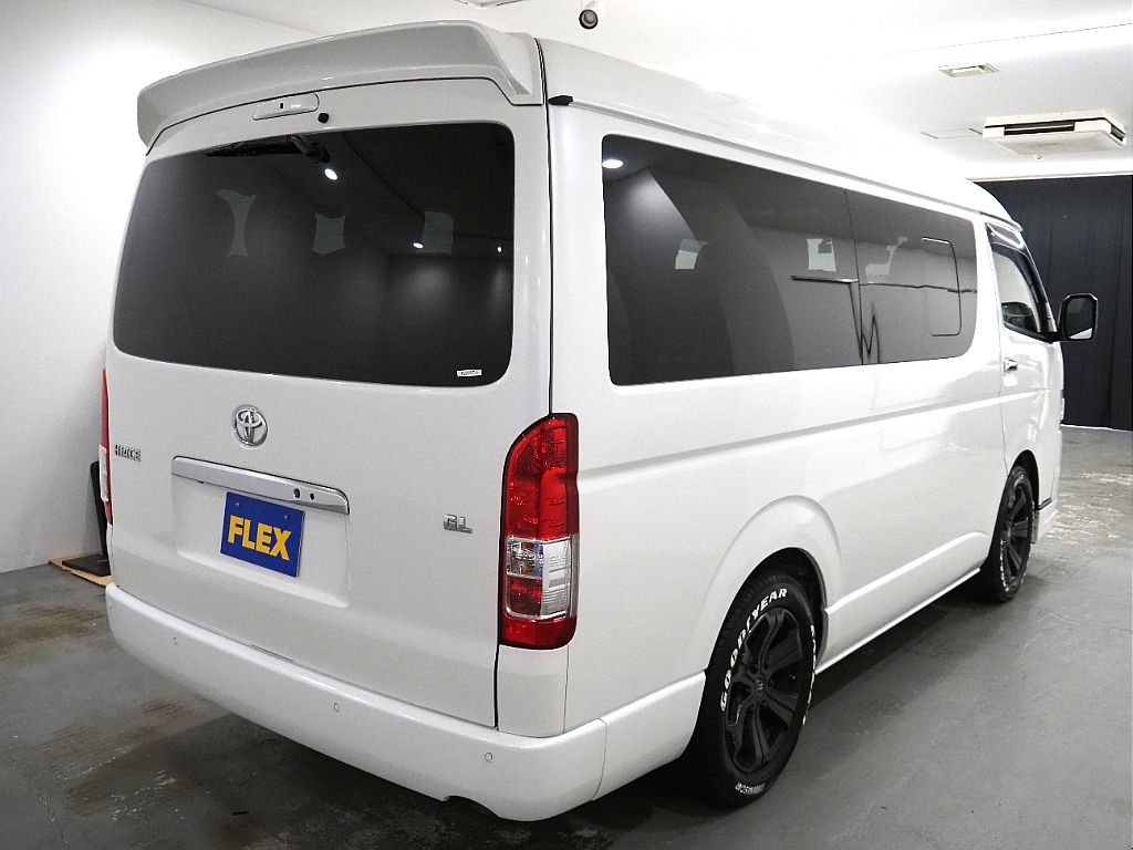 【R3年式/ハイエースワゴンGL/ガソリン4WD/】フルフラット可能な10人乗りワゴンGLが緊急入庫