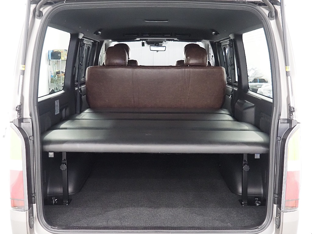 【Renoca　CoastLines/R3年式/ハイエースバン2.0L/オールペイント】角目4灯オールペイント♪【全国納車可能】