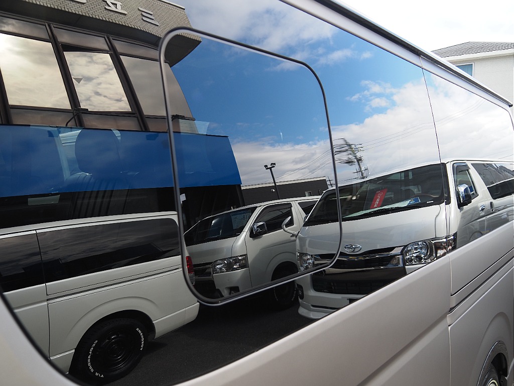 【Renoca　CoastLines/R3年式/ハイエースバン2.0L/オールペイント】角目4灯オールペイント♪【全国納車可能】