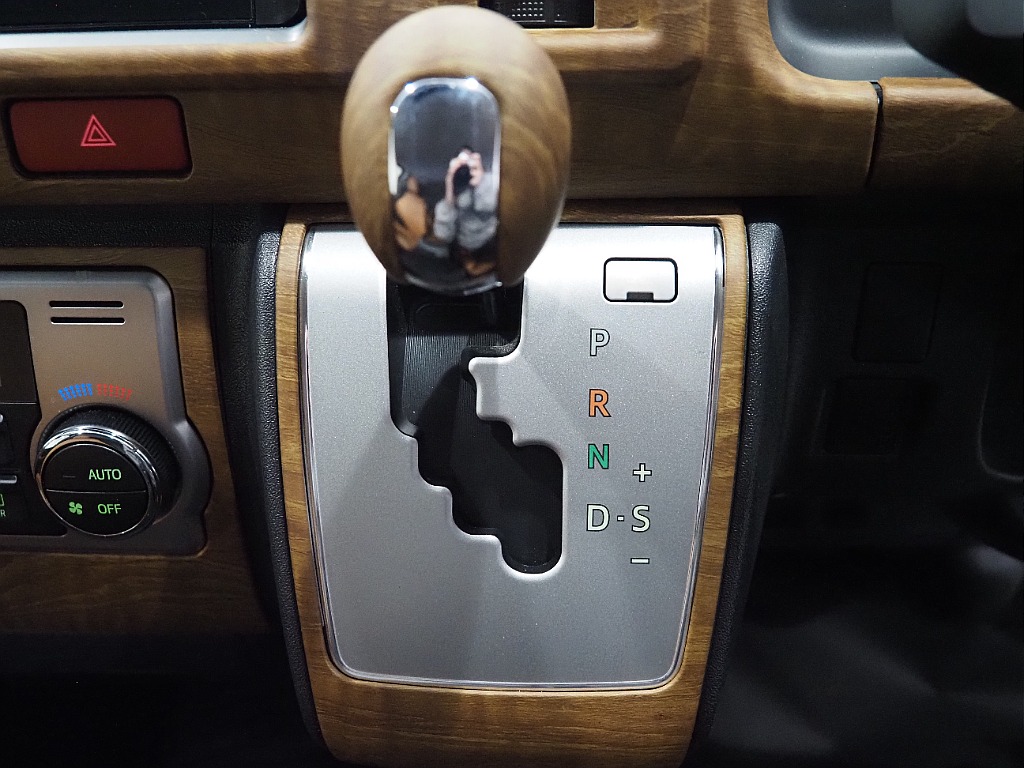 【R5年式/CoastLines/角目4灯/ガソリンスーパーGL】内装にも可愛らしいシートカバーをインストール♪