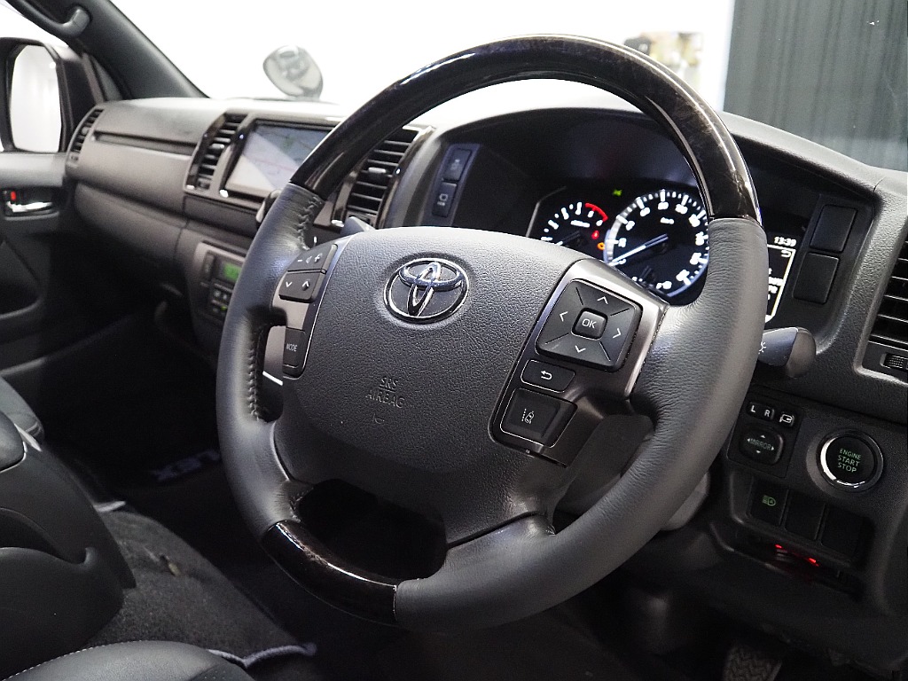 【R２年式/DARKPRIMEⅡ/ディーゼルターボ/2WD】ベッドキッド装着♪ダブルモニター♪【全国納車可能】