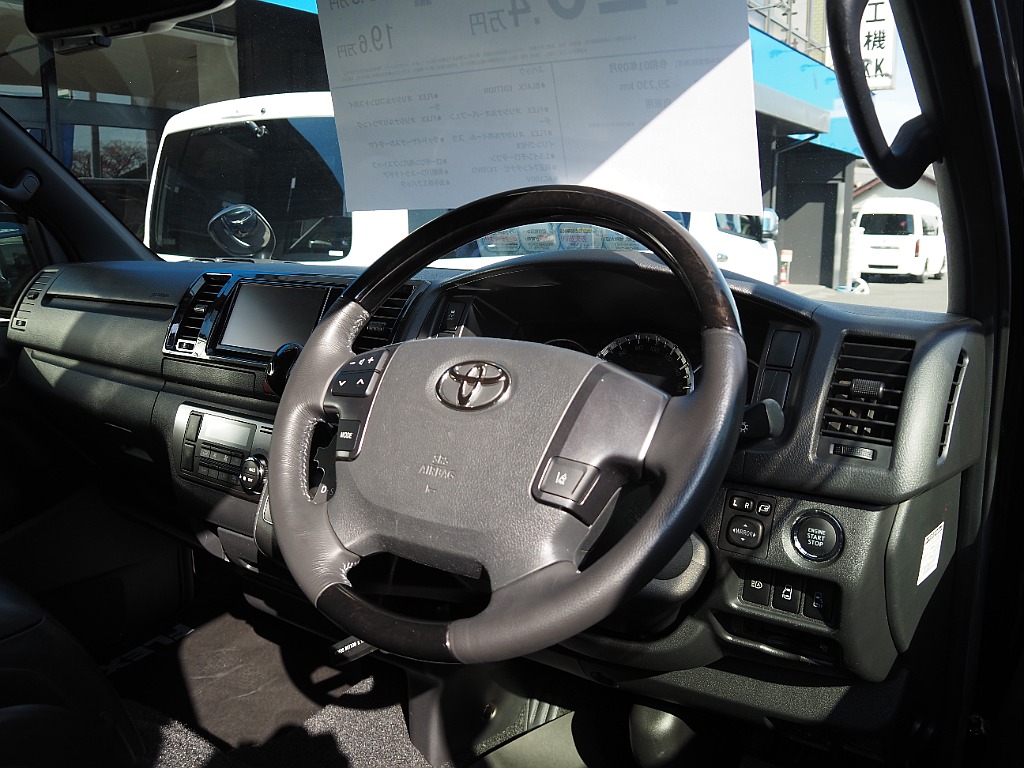 【R1年/DARKPRIMEⅡ/ガソリン2.0L2WD/BLACKEDITION】エアロ3点セット装着