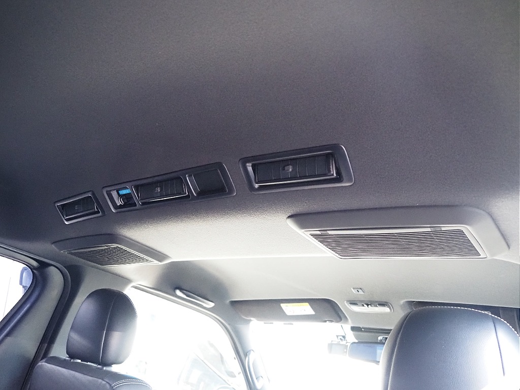 【R1年/DARKPRIMEⅡ/ガソリン2.0L2WD/BLACKEDITION】エアロ3点セット装着