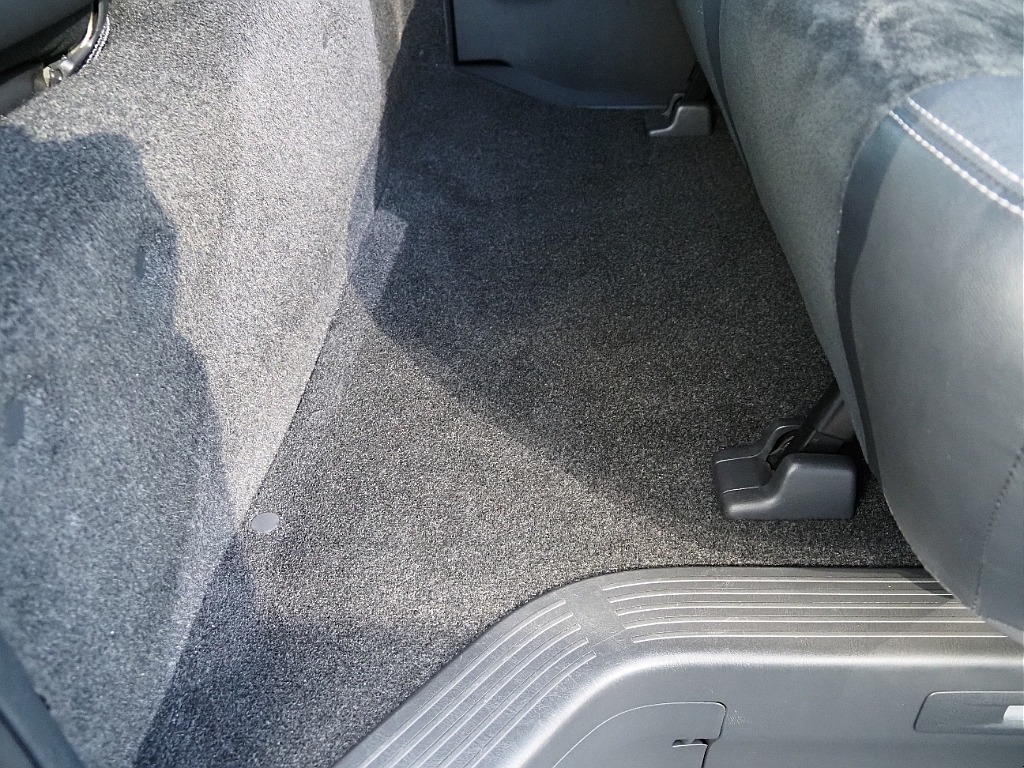 【R1年/DARKPRIMEⅡ/ガソリン2.0L2WD/BLACKEDITION】エアロ3点セット装着