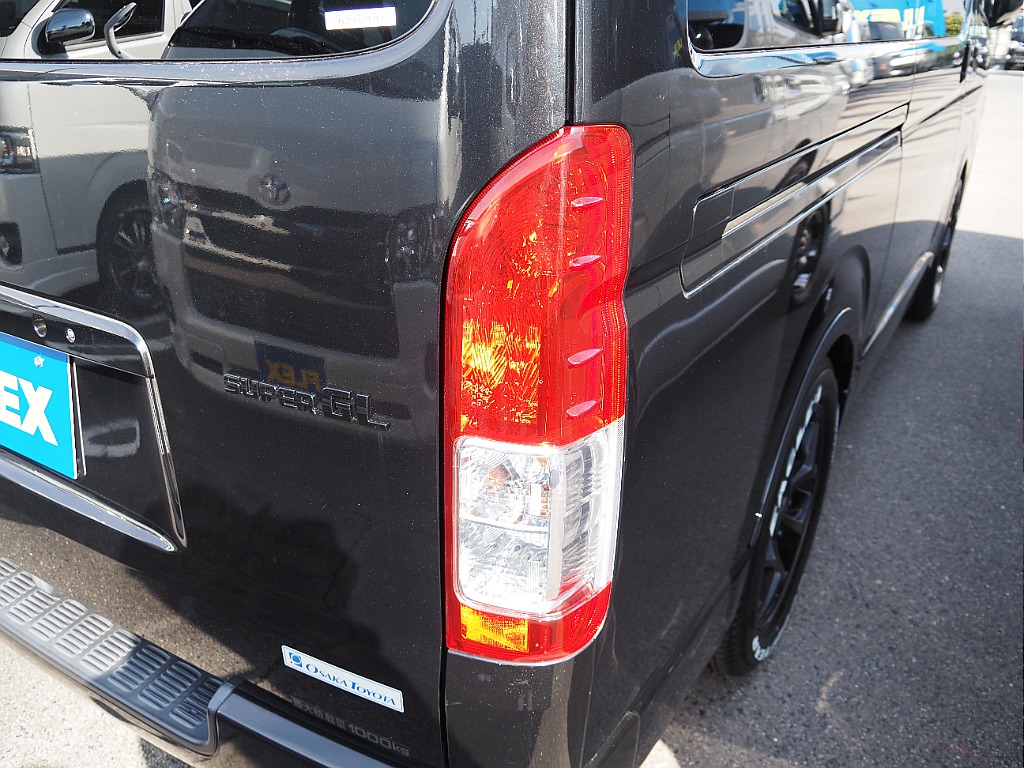 【R1年/DARKPRIMEⅡ/ガソリン2.0L2WD/BLACKEDITION】エアロ3点セット装着