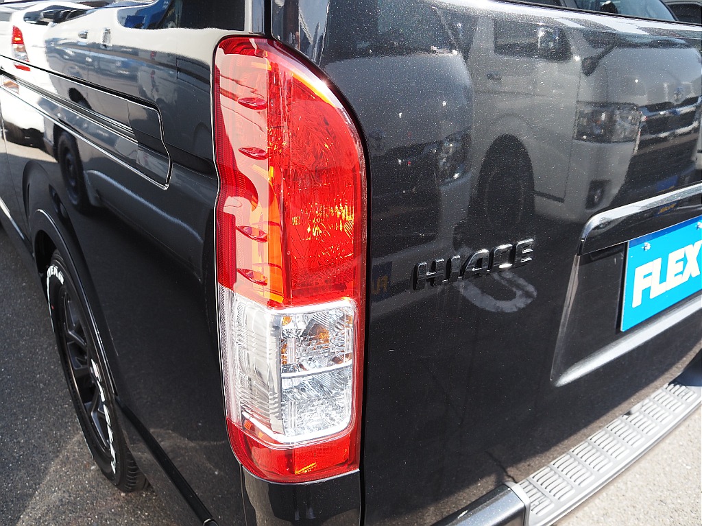 【R1年/DARKPRIMEⅡ/ガソリン2.0L2WD/BLACKEDITION】エアロ3点セット装着