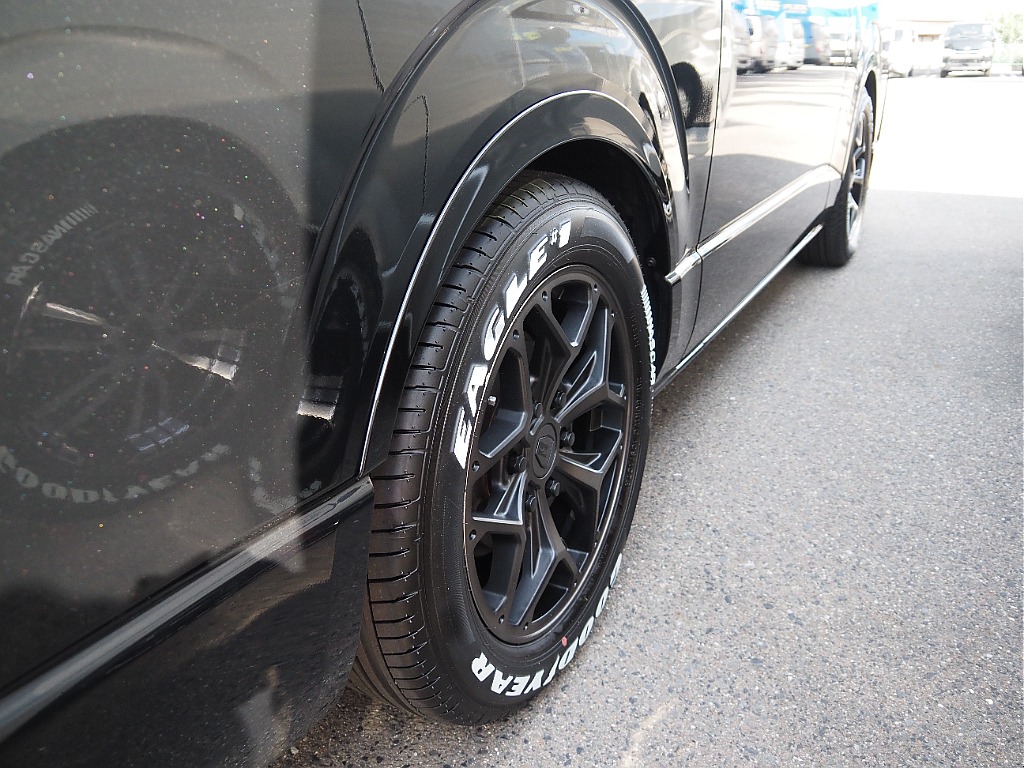 【R1年/DARKPRIMEⅡ/ガソリン2.0L2WD/BLACKEDITION】エアロ3点セット装着