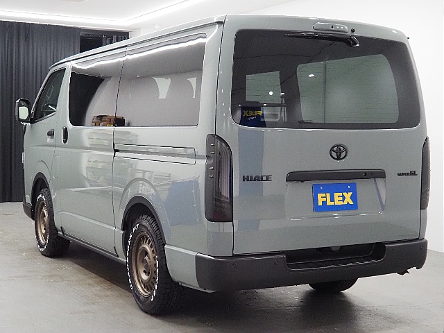 【ハイエースバン/ディーゼル4WD/アースカラーアーバンカーキ/BLACKEDITION】オフロードPKG【全国納車可能】