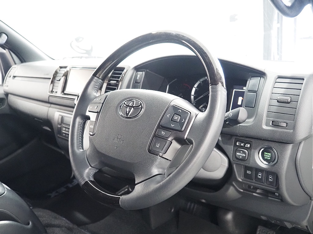 【R2年式/ハイエースバン/ディーゼル4WD/DARKPRIMEⅡ/両側パワースライドドア】オフロードPKG×お買い得車両♪【全国納車可能】