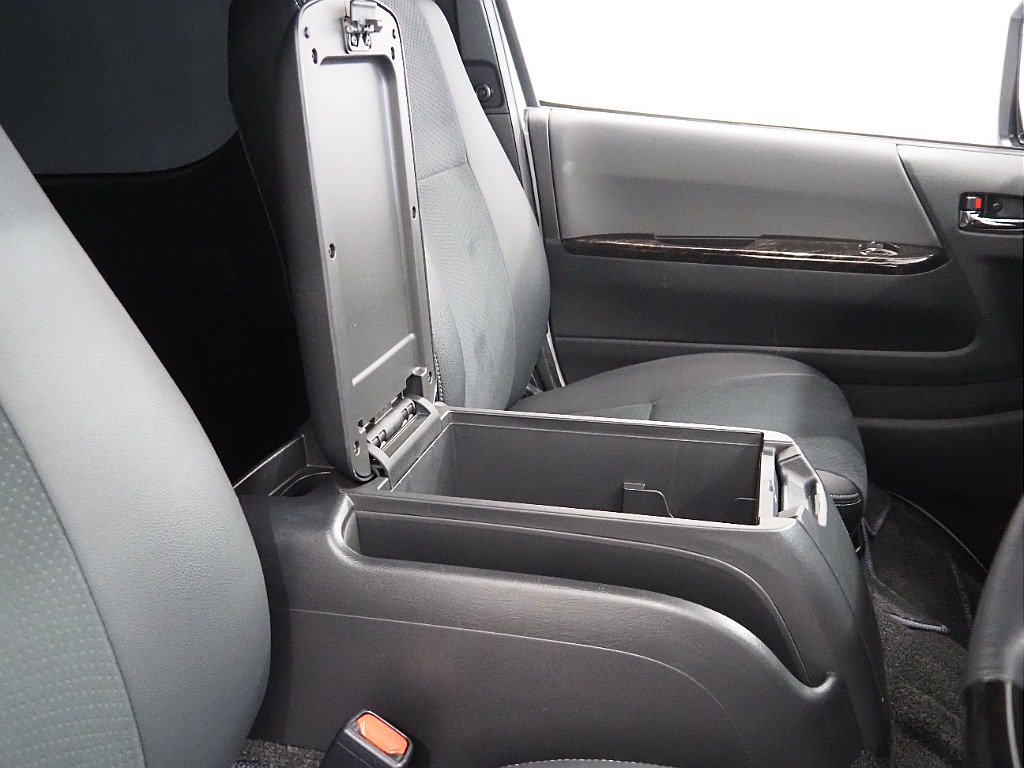 【R2年式/ハイエースバン/ディーゼル4WD/DARKPRIMEⅡ/両側パワースライドドア】オフロードPKG×お買い得車両♪【全国納車可能】