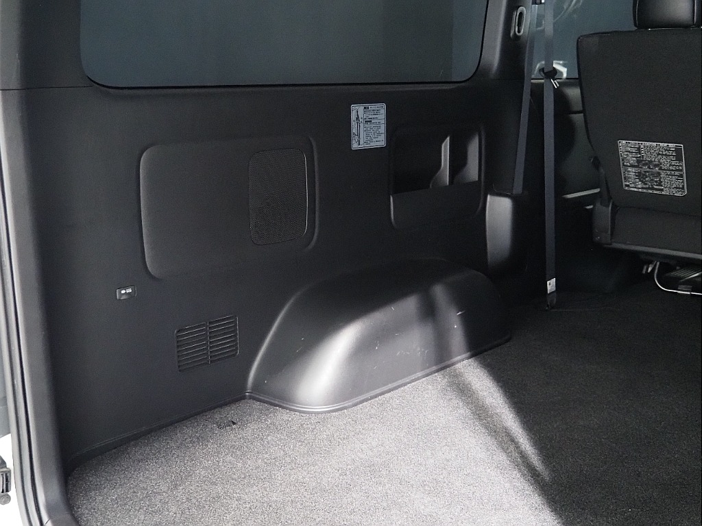 【R2年式/ハイエースバン/ディーゼル4WD/DARKPRIMEⅡ/両側パワースライドドア】オフロードPKG×お買い得車両♪【全国納車可能】