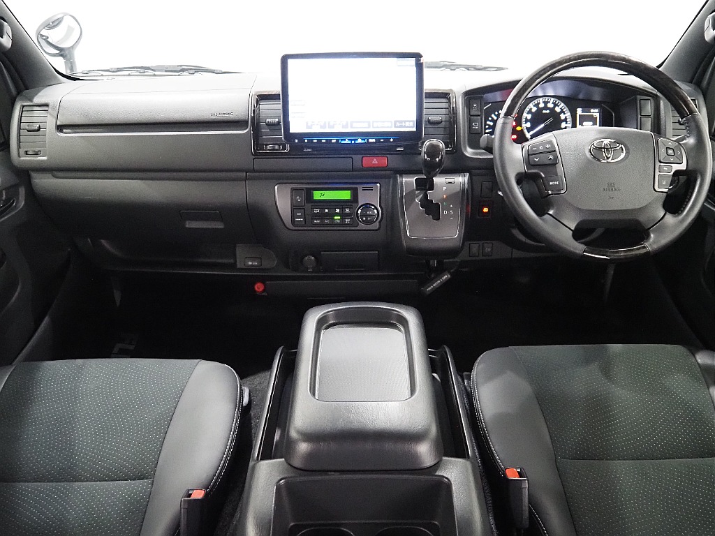 【R3年式/ハイエースバン/ディーゼル4WD/DARKPRIMEⅡ/両側パワースライドドア】オフロードPKG【全国納車可能】
