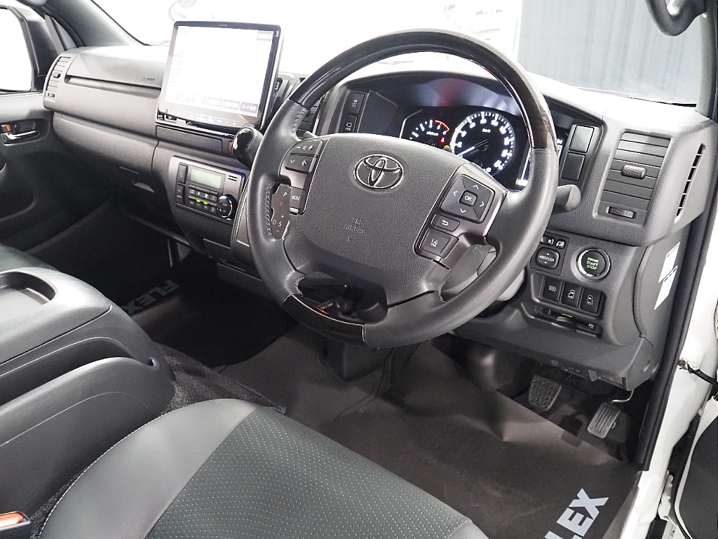 【R3年式/ハイエースバン/ディーゼル4WD/DARKPRIMEⅡ/両側パワースライドドア】オフロードPKG【全国納車可能】