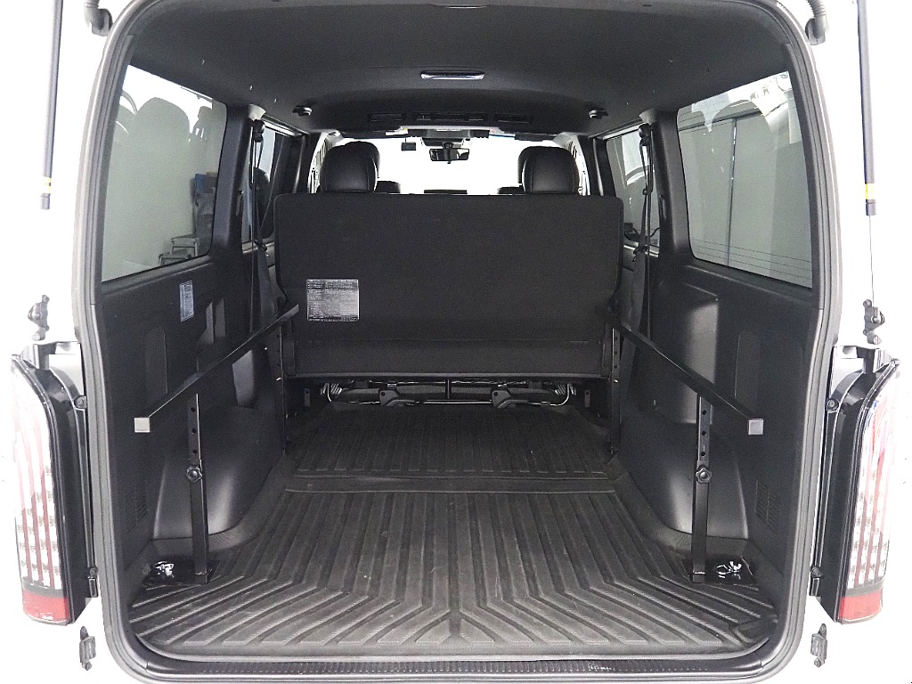 【R3年式/ハイエースバン/ディーゼル4WD/DARKPRIMEⅡ/両側パワースライドドア】オフロードPKG【全国納車可能】