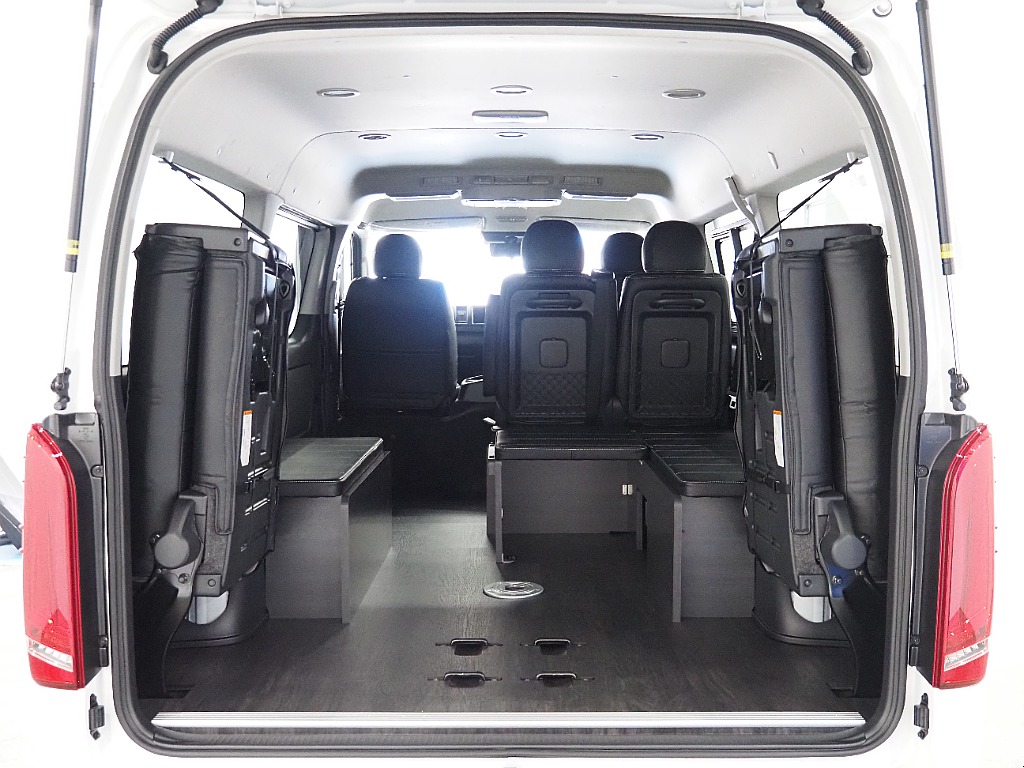 【新車/ワゴンGL/Relaxing/内装架装ベッドキッド/フローリング】使い勝手の良いハーフベッド♪【全国納車可能】