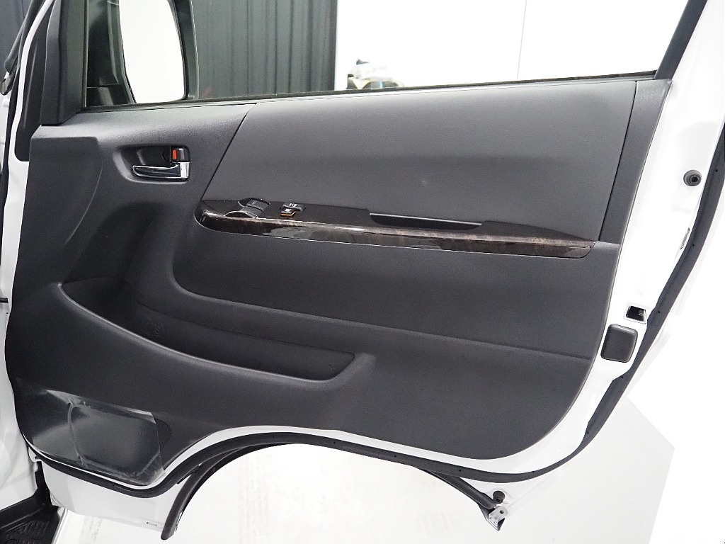 【高年式/超低走行/R6年DARKPRME Ⅱ ディーゼル2WD】フルエアロ＆純正リアウィング♪9インチフローティングナビ♪【全国納車可能】