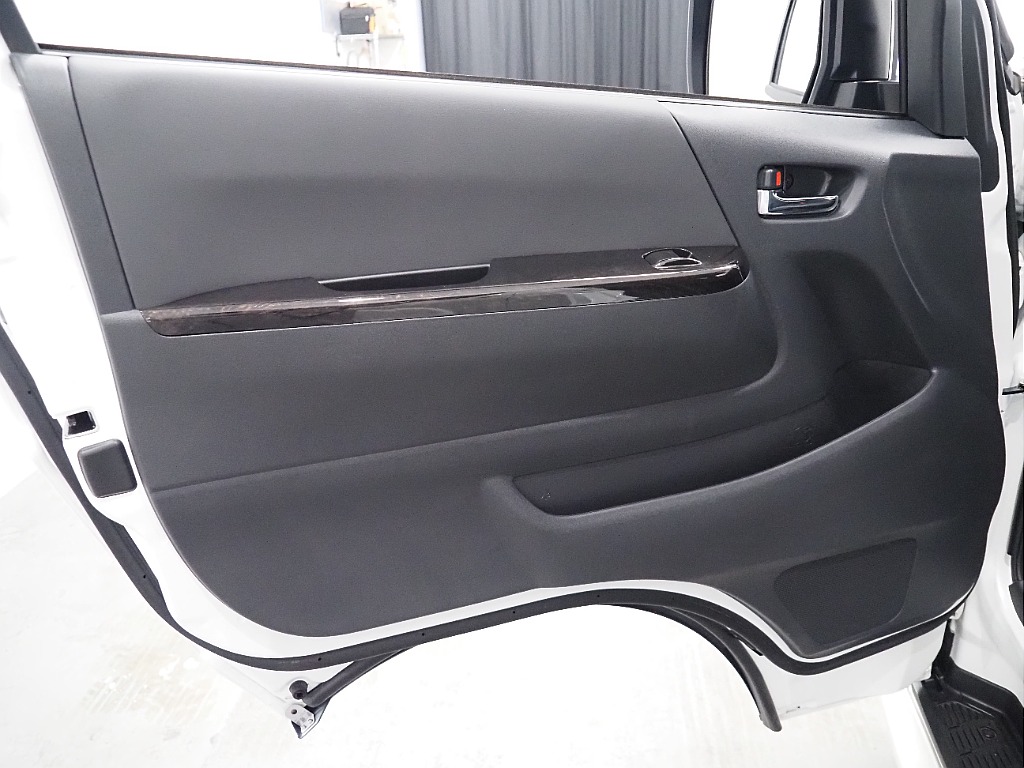 【高年式/超低走行/R6年DARKPRME Ⅱ ディーゼル2WD】フルエアロ＆純正リアウィング♪9インチフローティングナビ♪【全国納車可能】