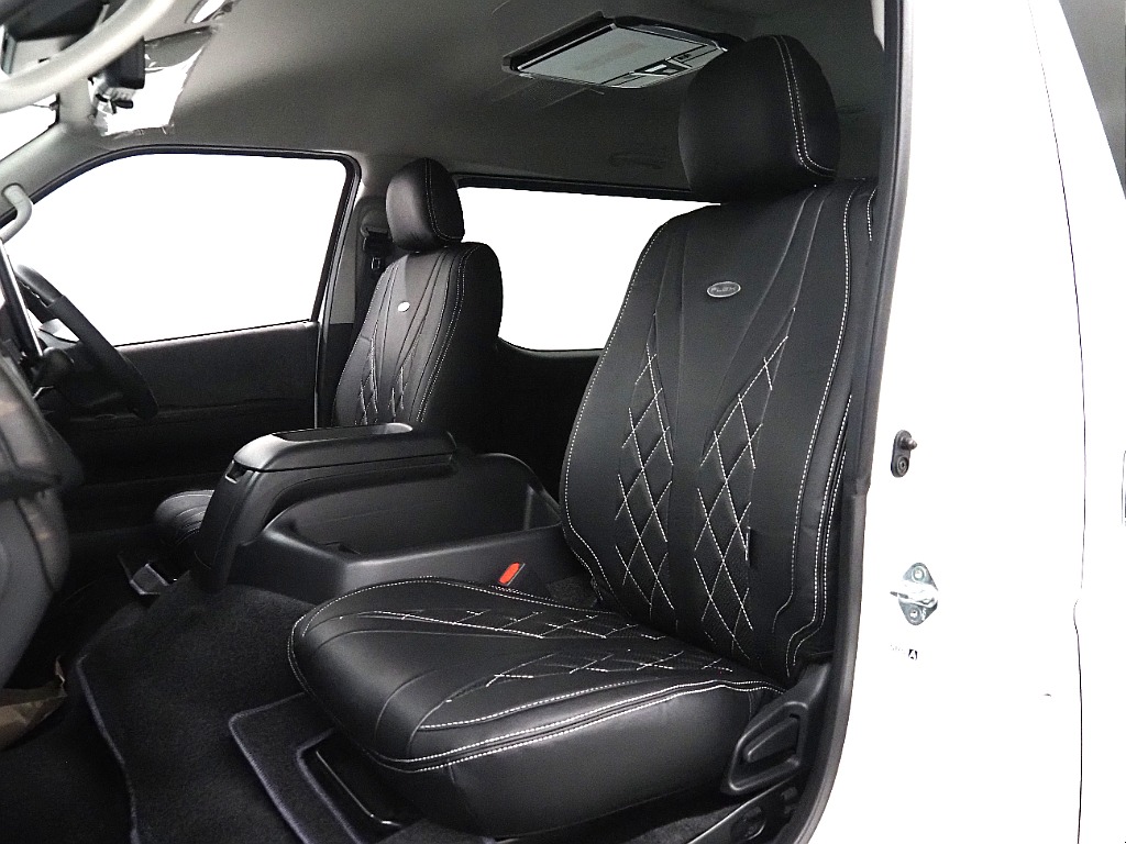 【新車/ファインテックツアラー/ガソリン2.7L2WD/キャプテンシート】ハイエース名古屋店展示車両