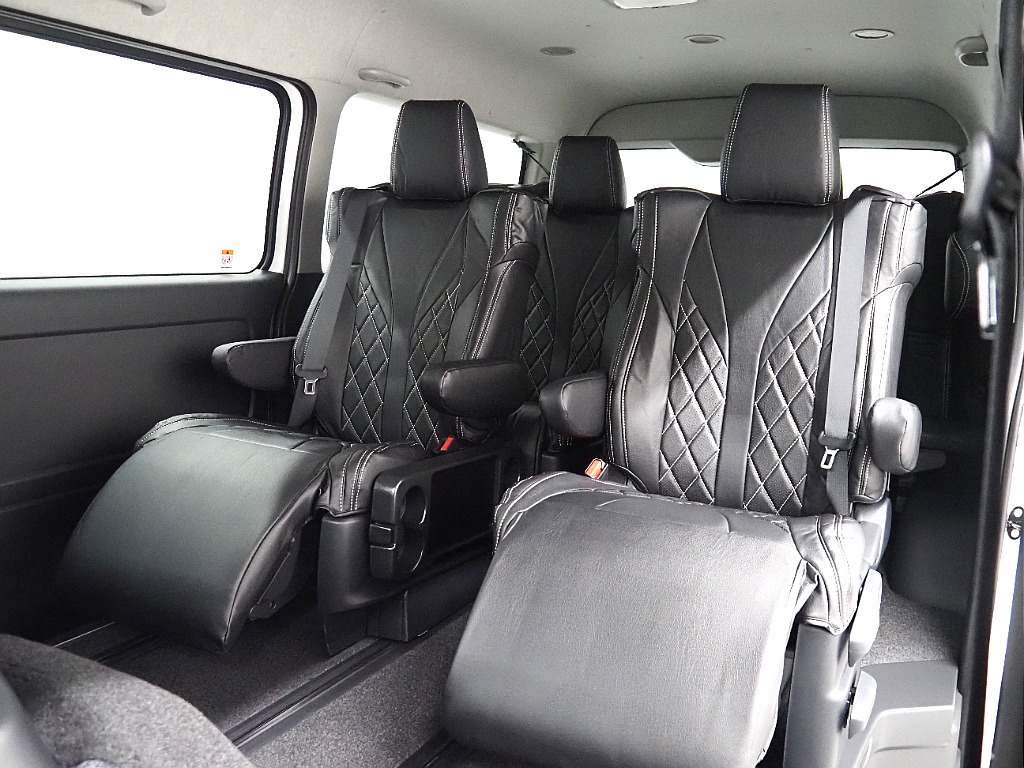 【新車/ファインテックツアラー/ガソリン2.7L2WD/キャプテンシート】ハイエース名古屋店展示車両