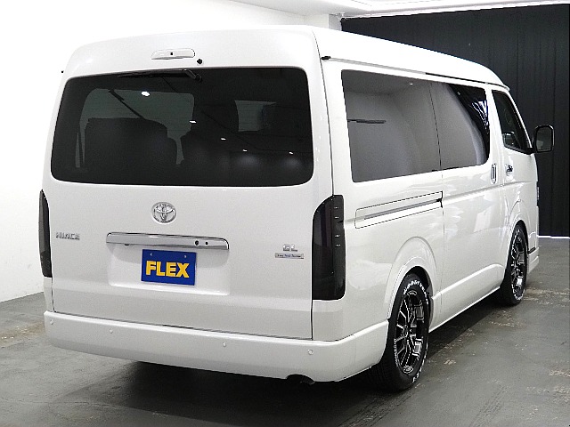 【新車/ファインテックツアラー/ガソリン2.7L2WD/キャプテンシート】ハイエース名古屋店展示車両